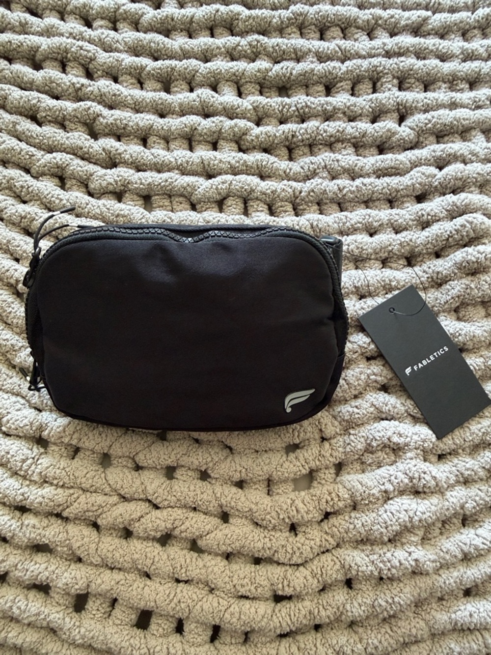 Fabletics The Belt Bag - Black Fanny Pack